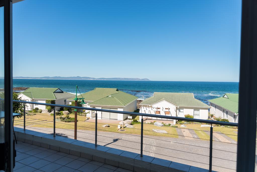 Whale View Self Catering Apartment Hermanus Exterior foto